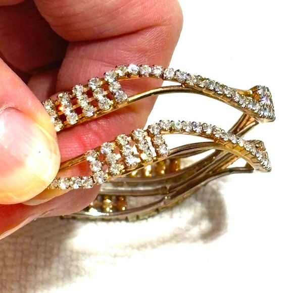 Pair of Gold Tone Bangle Bracelet Rhinestones Jeweled Shiny Sparkle Set of 2 - Picture 7 of 11
